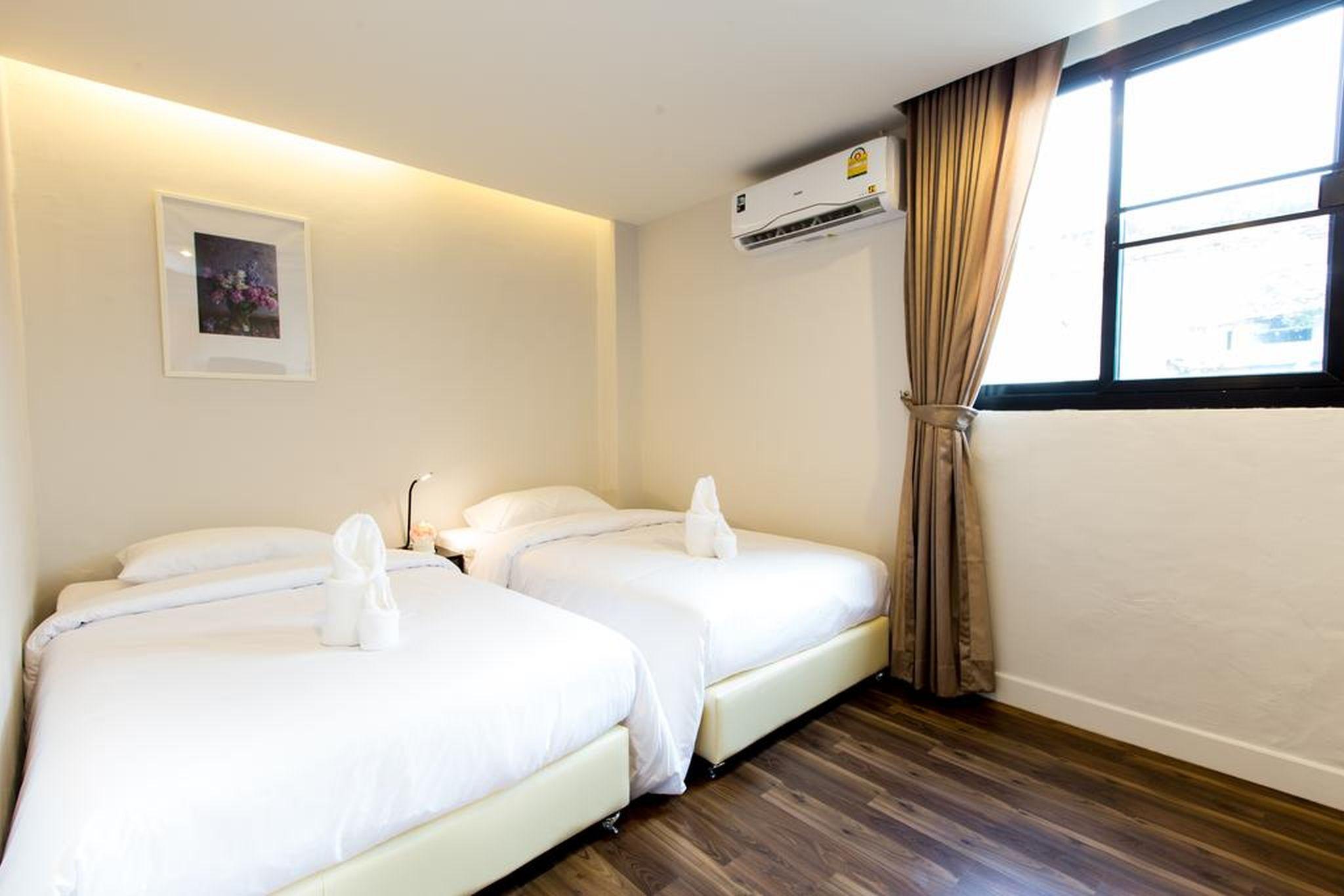 Metro Hotel Bangkok Exterior photo